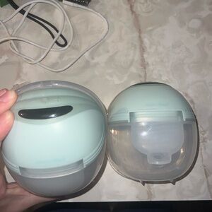 Mint Green Breast Pump Set